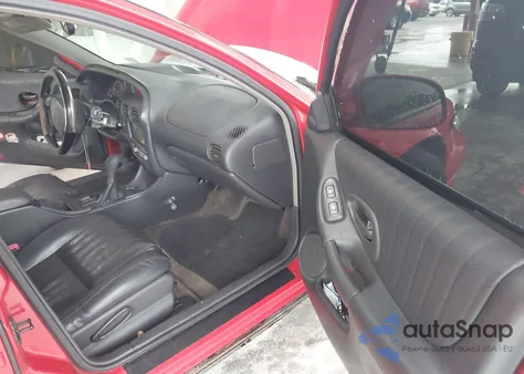 1999 Pontiac Grand Prix Gtp z USA, uszkodzony, nr VIN 1G2WR5211XF297195